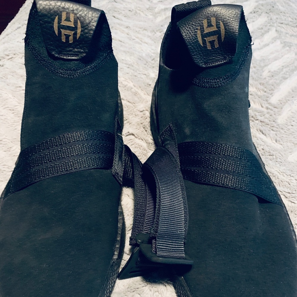 All black Adidas Harden vol 2